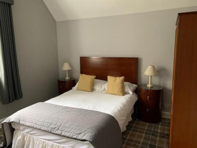 Oyo Dunmar House Hotel Alloa Bagian luar foto